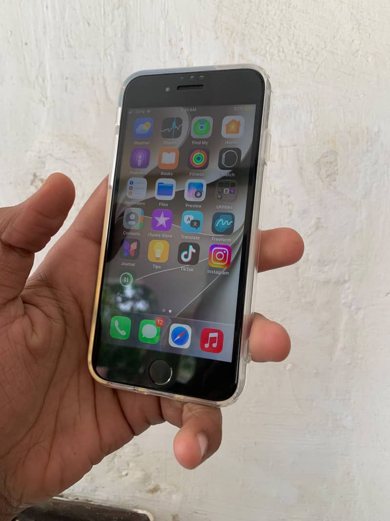 Apple iPhone SE 4