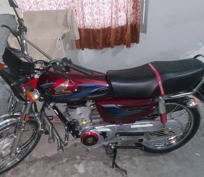 Honda 125 2024 model ha. all punjab number lgha ha