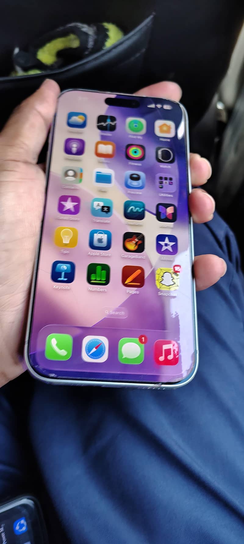 Apple iPhone 17 Pro Max 3