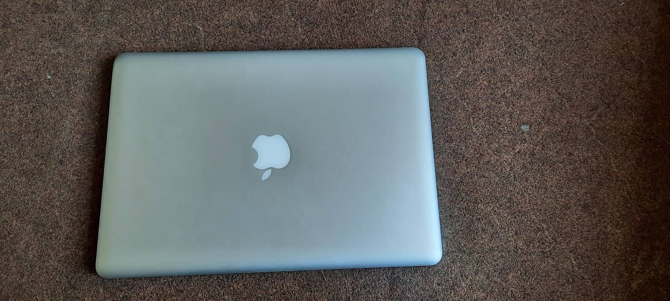 Apple Macbook Pro 0