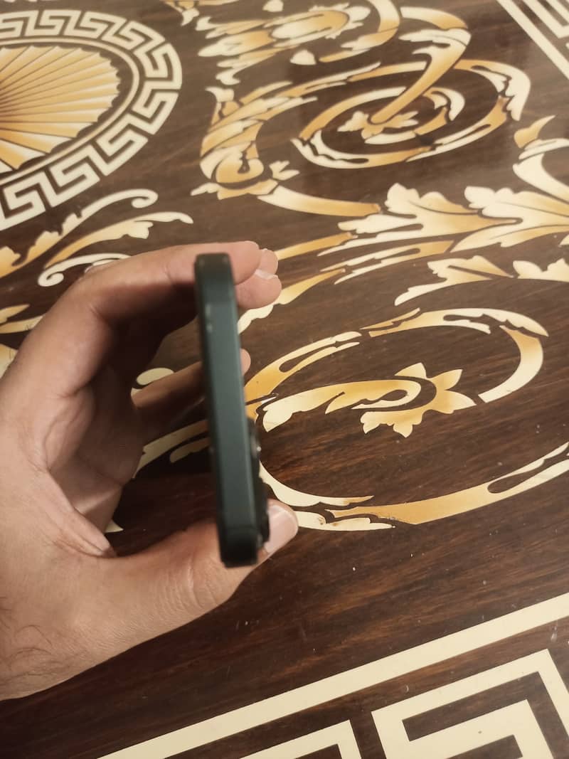 Apple iPhone 14 jv 6