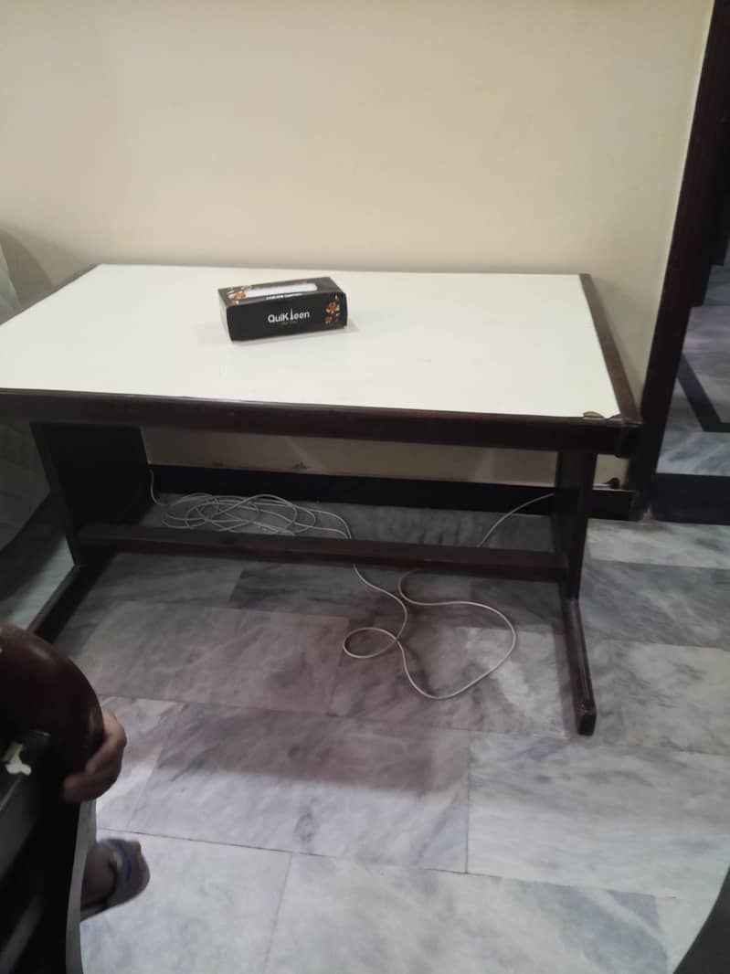 Study Table 0