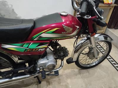 Honda Cd 70 21/22 Model lush condition