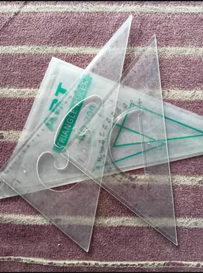 ART TRIANGLE RULER