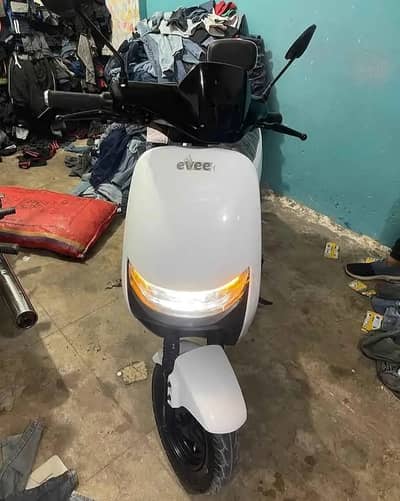 Evee Mito Plus 2026 | Only 15 Days Used | Excellent Condition