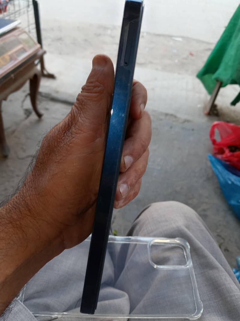 Samsung Mobile A06 5