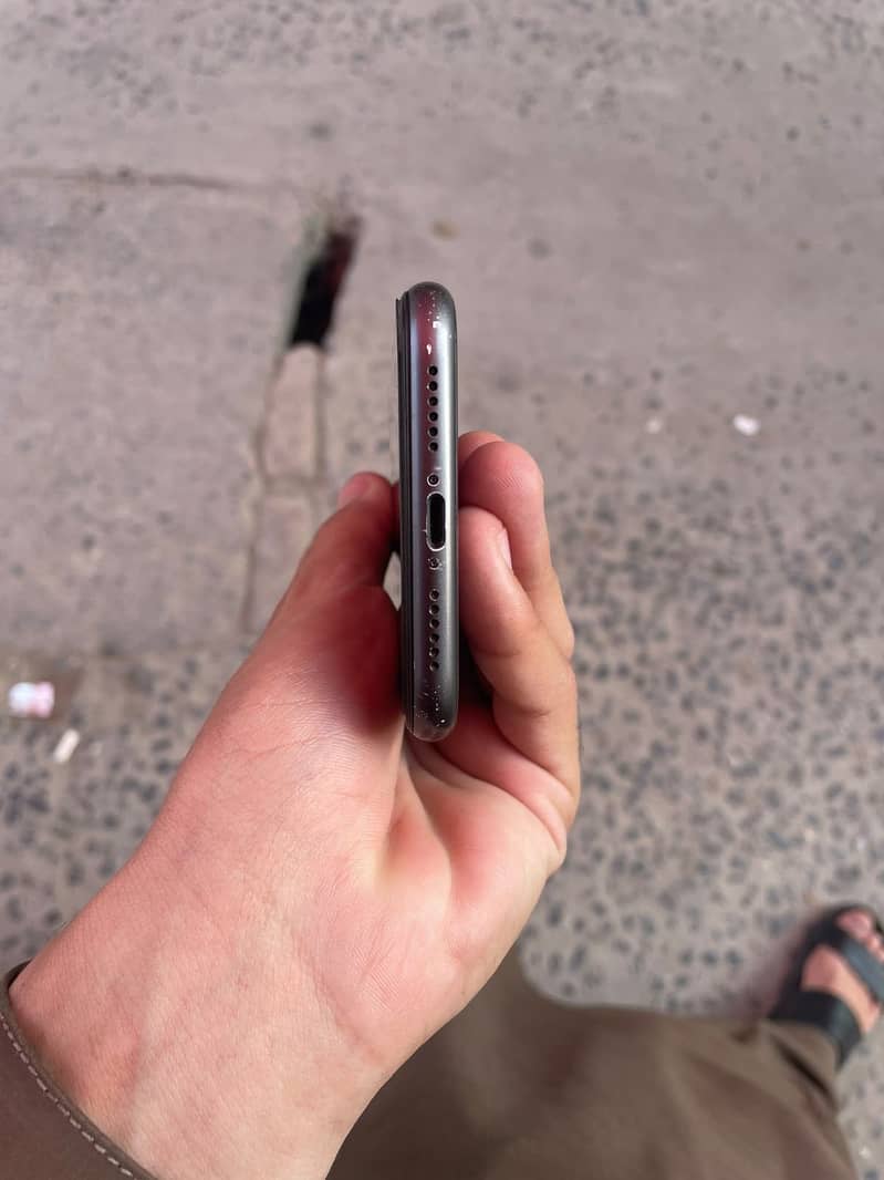 Apple iPhone 11 1