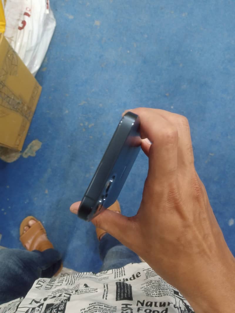 Apple iPhone 12 Pro 6