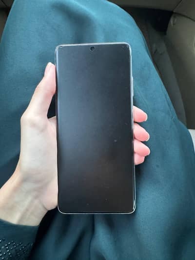 Samsung S21 Ultra with box