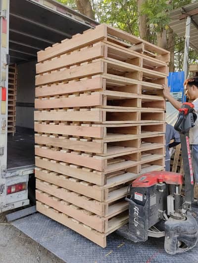 wooden pallets/ plastic pallets/ wooden pellets for sale in mardan