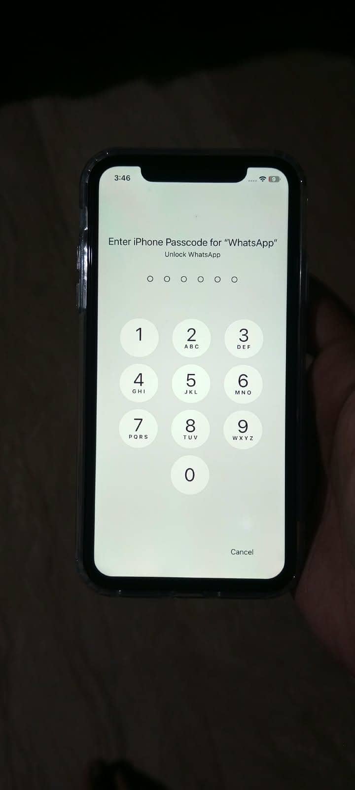 Apple iPhone 11 4