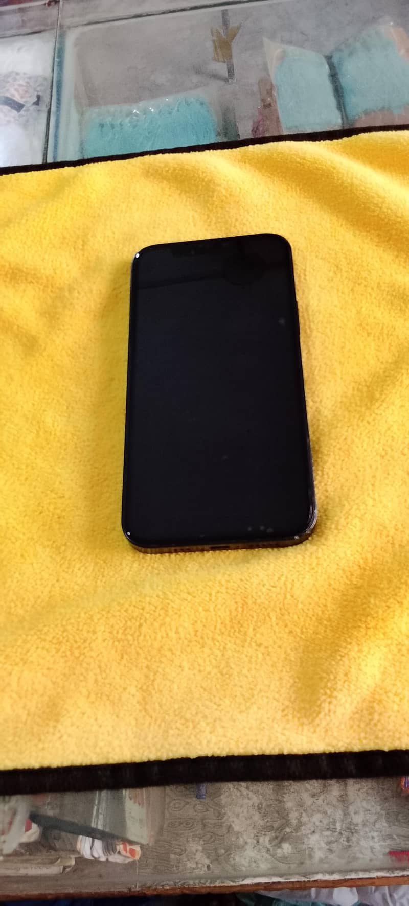 Apple iPhone 12 1