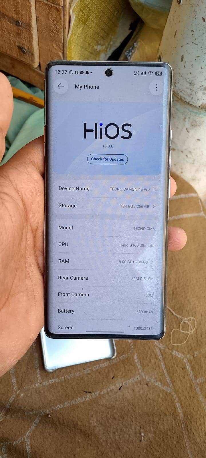 Tecno CAMON 40 Pro 1