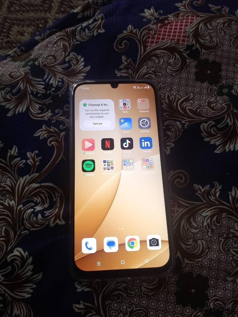 OPPO A6 0