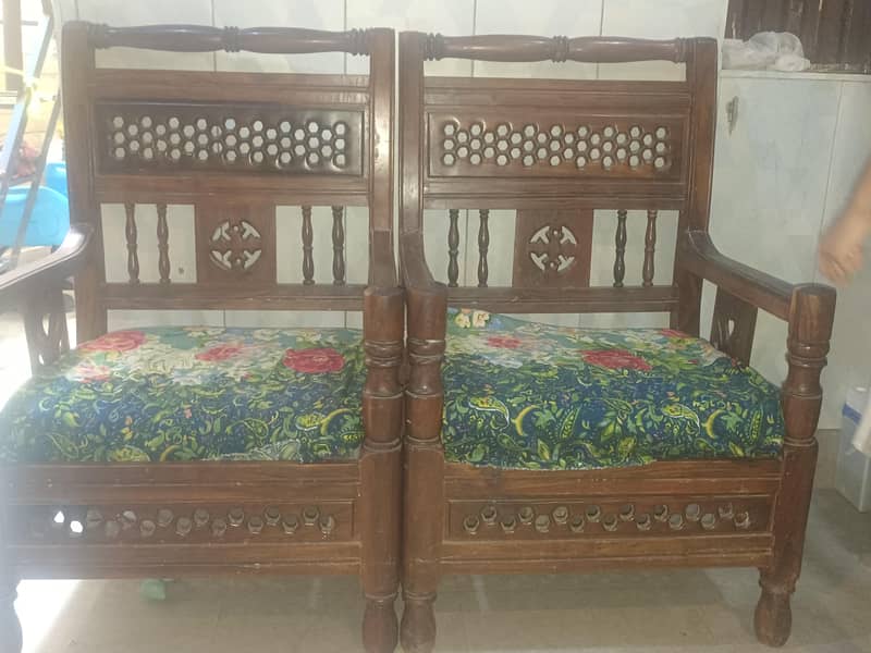 sofa for sell 1