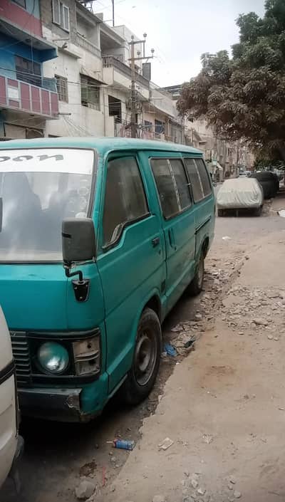 Toyota hiace 87 model 03702191033