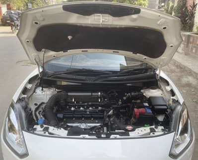 Suzuki Swift 22