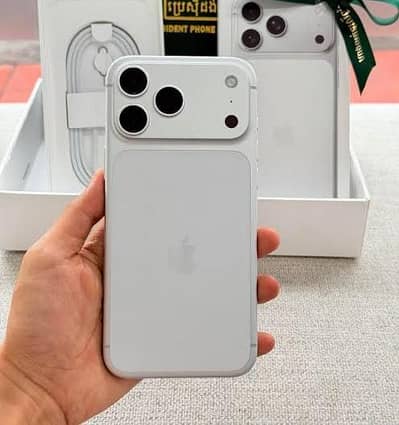 Apple iPhone 17 Pro Max, 100 health with box and cable