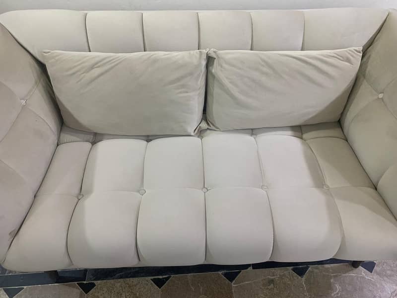 Sofa 2 seater 3