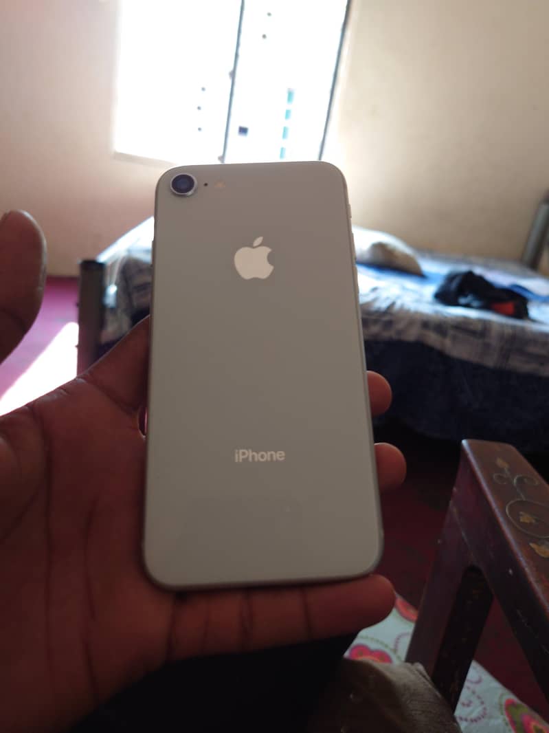 iphone 8 non 64. 1