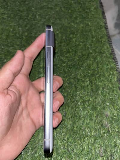Google pixel 8
