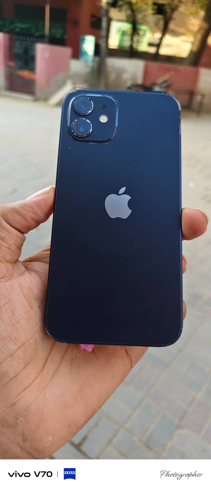 Apple iPhone 12 1