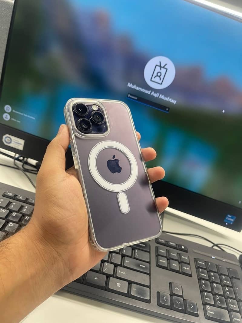 Apple iPhone 14 Pro Max 1