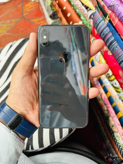 Apple iPhone XS Max 64gb PTA battery health 100