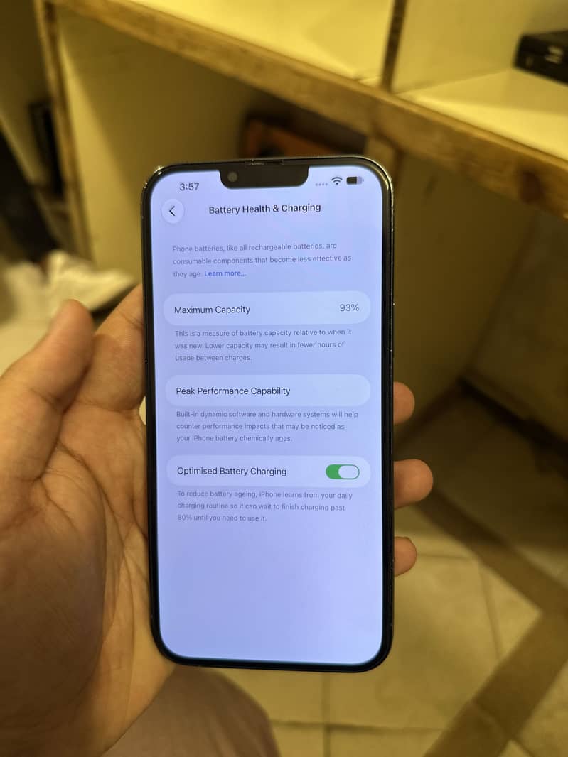 Apple iPhone 13 Pro Max 4
