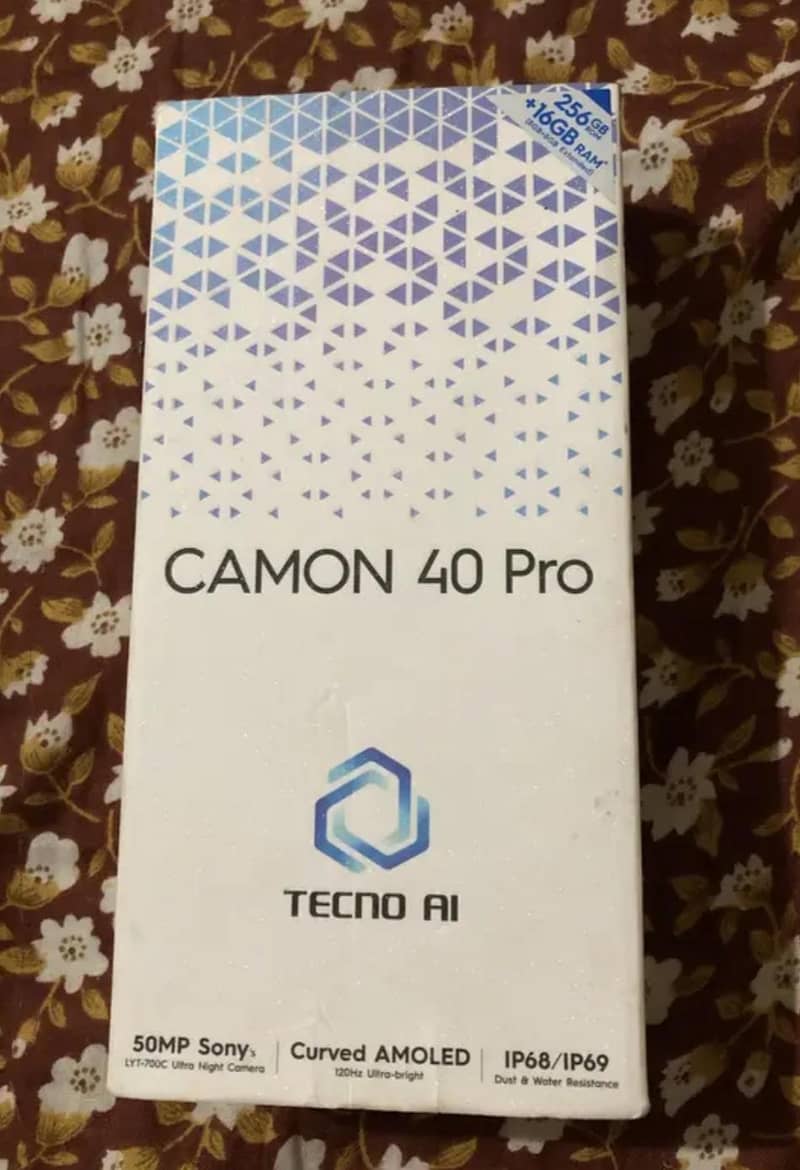 Tecno CAMON 40 Pro 1