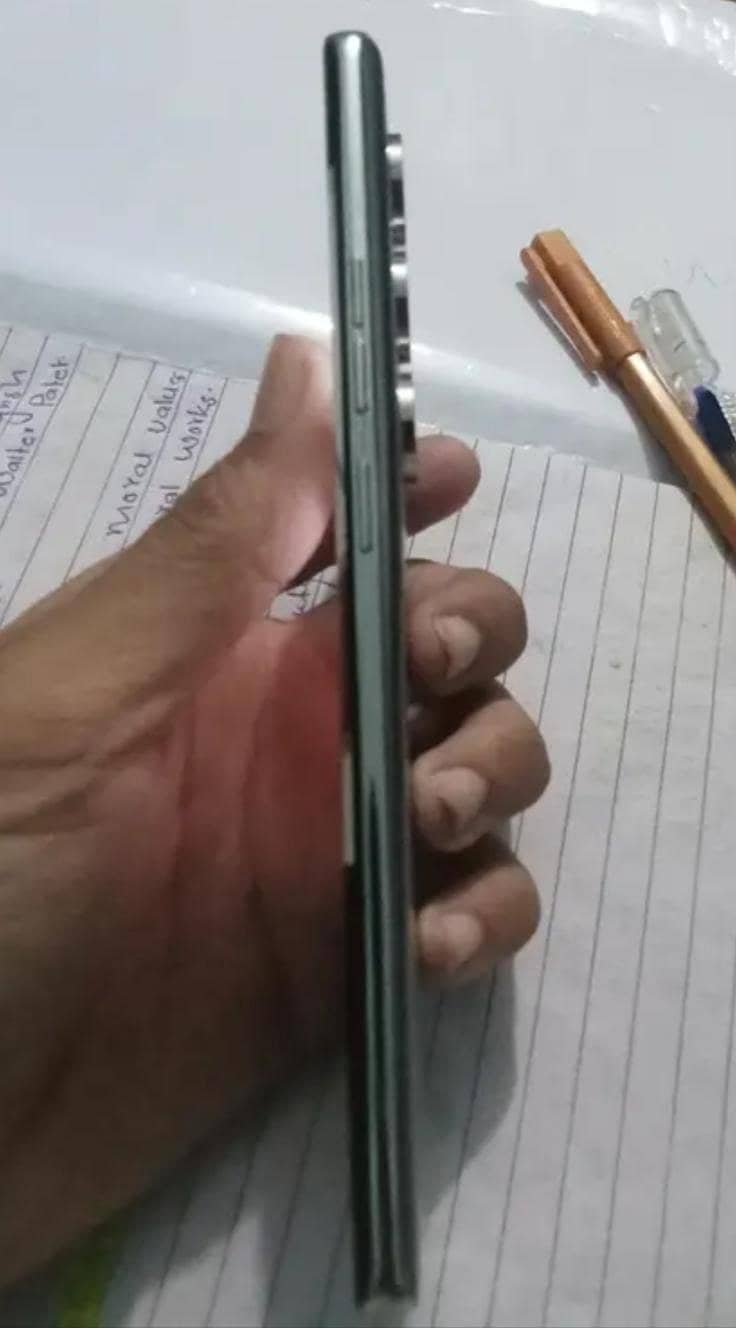 Tecno CAMON 40 Pro 6