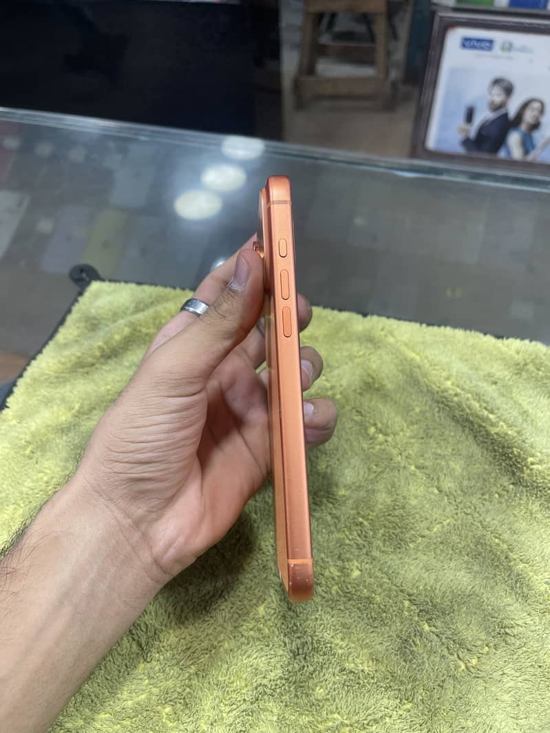 Apple iPhone 17 Pro Max 5