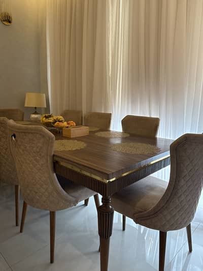 8 seater Dinning Table