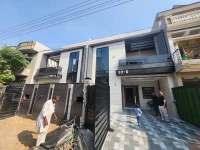 10 Marla Brand New Luxury Modern Style Super Hot Location All Original Picture attached With Direct Owner Available For Sale in Architect engineers society