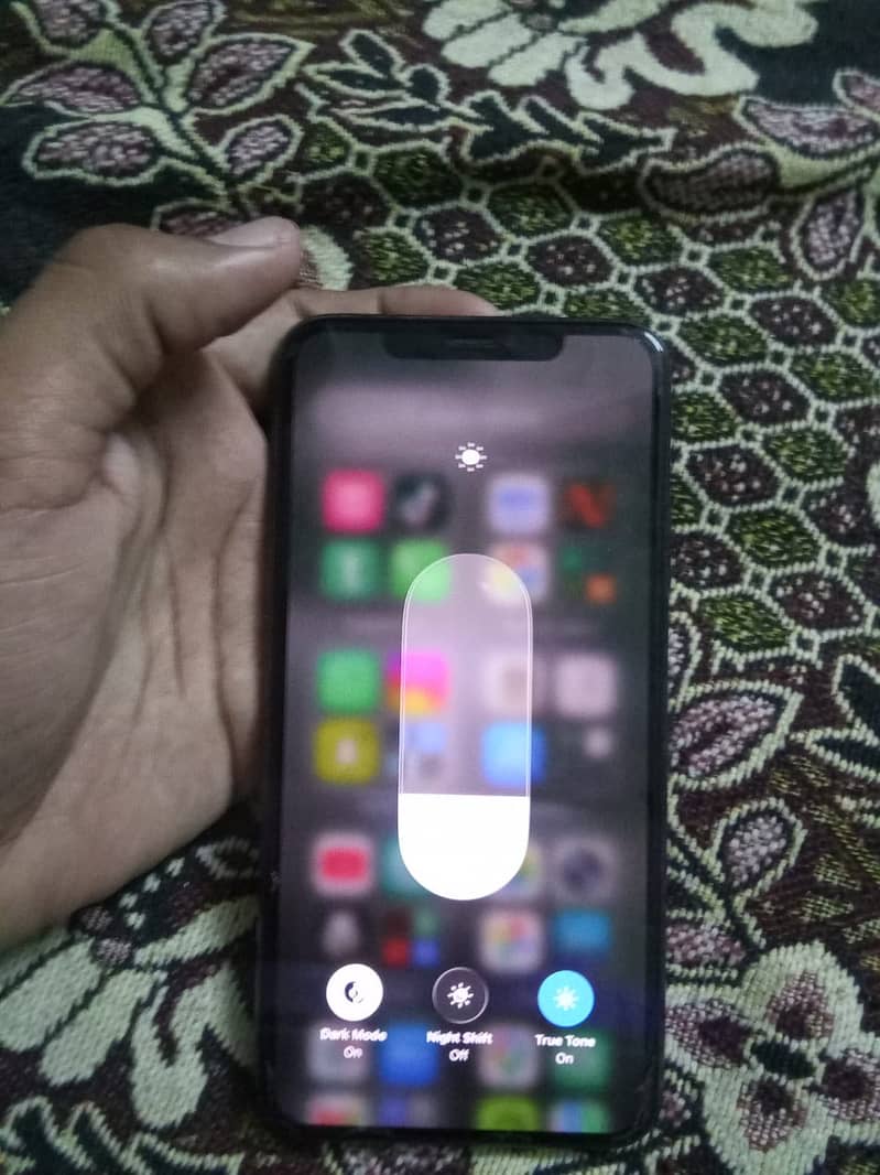 Apple iPhone 11 Pro Max 0