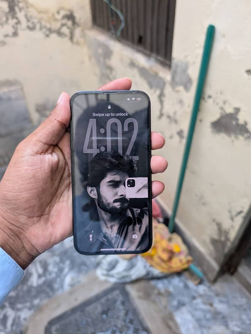 Apple iPhone 13 1