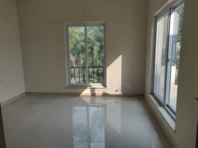 Upper Portion For Rent - 4 Bed, Sun Face, Wide Road, Rent 1.80 Lac
