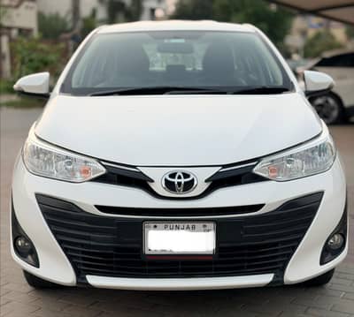Toyota Yaris Ativ CVT 2021 Model antique car
