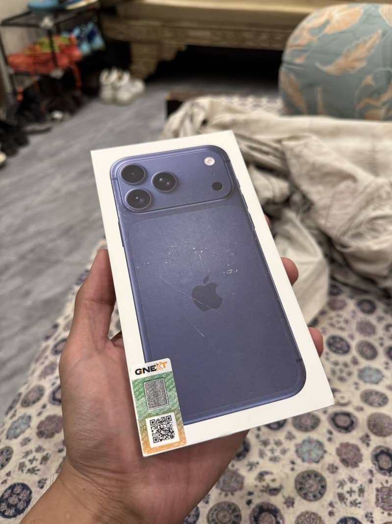 Apple iPhone 17 Pro Max 0