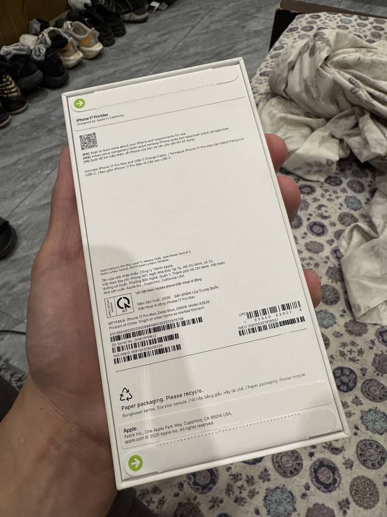 Apple iPhone 17 Pro Max 1