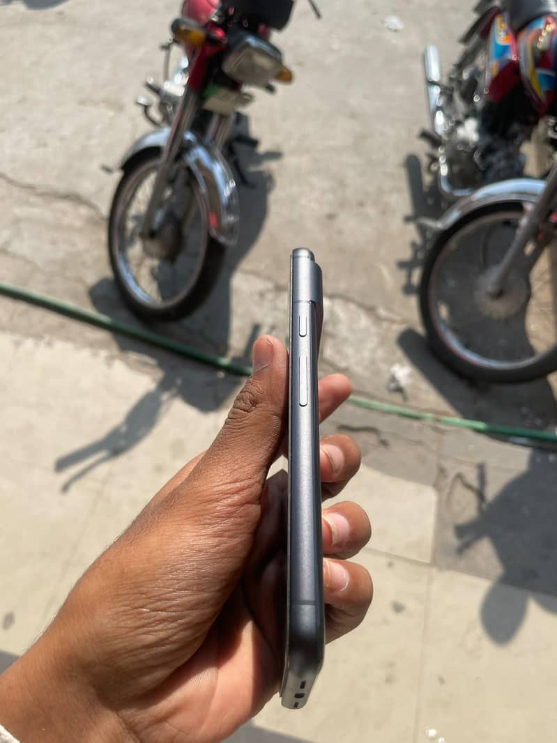 Google Pixel 8 1