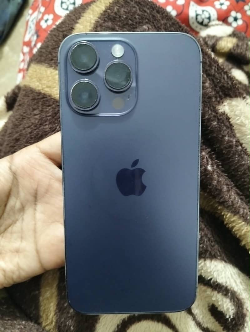 Apple iPhone 14 Pro Max 0