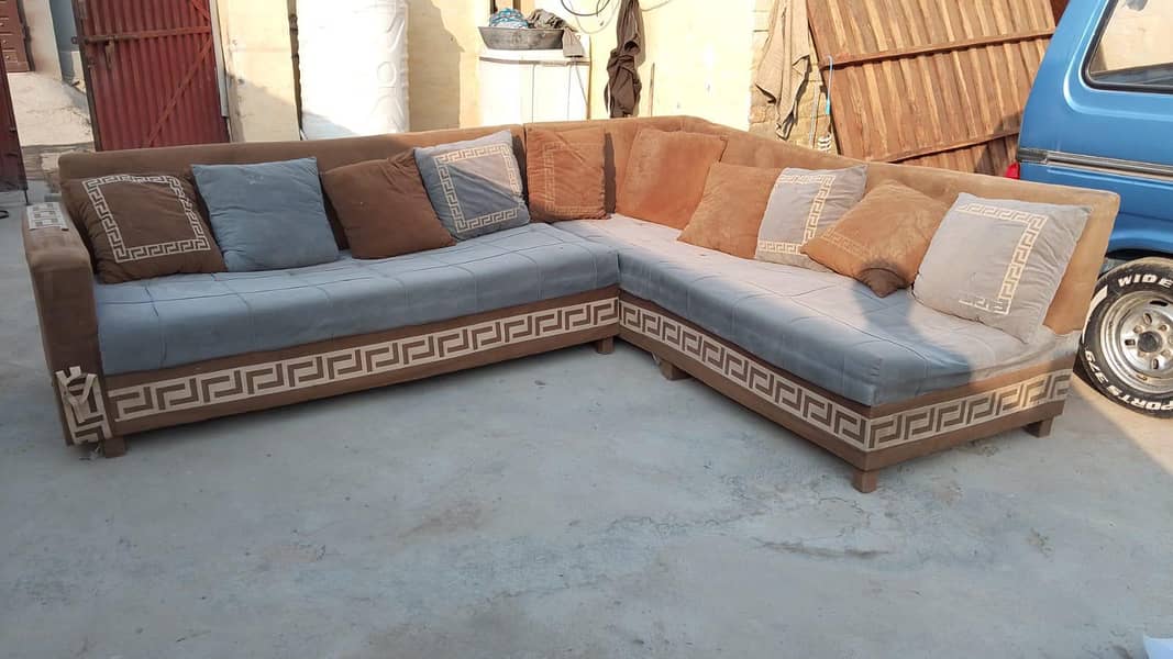 l shape sofa 0