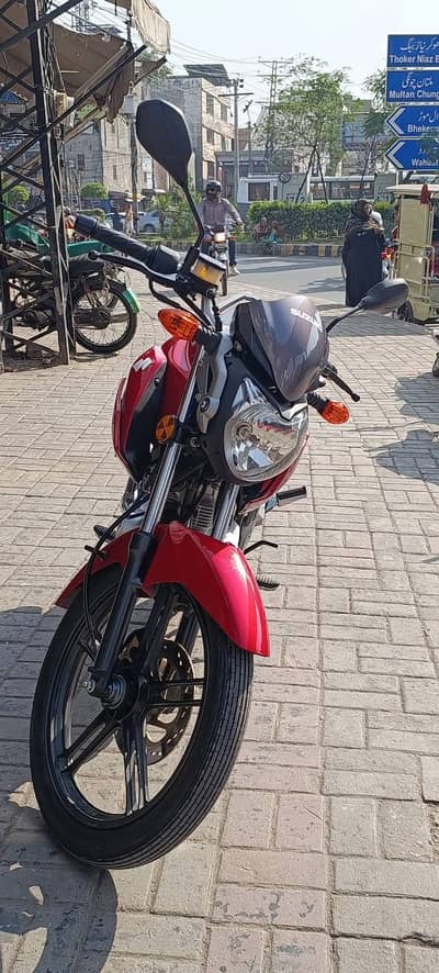 Suzuki GSX 125