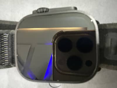 Apple watch ultra 2 49mm 100% battery health