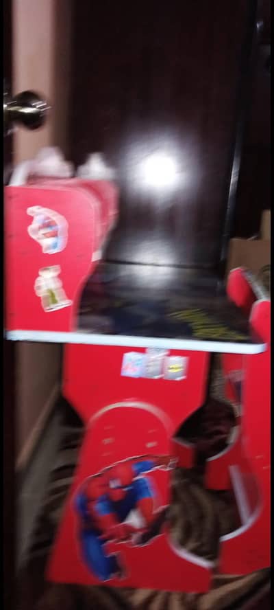spider man table chair