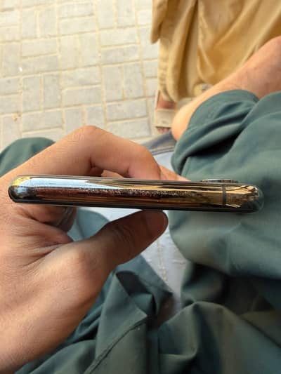 Apple iPhone XS 64 gb