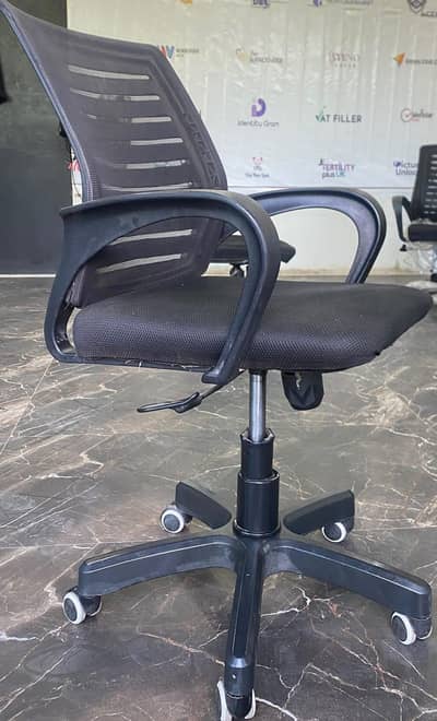 Mesh Back Office Revolving Chair - Height Adjustable - Used