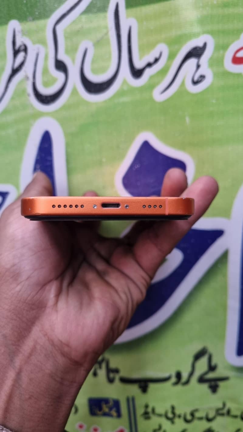 Apple iPhone XR 0