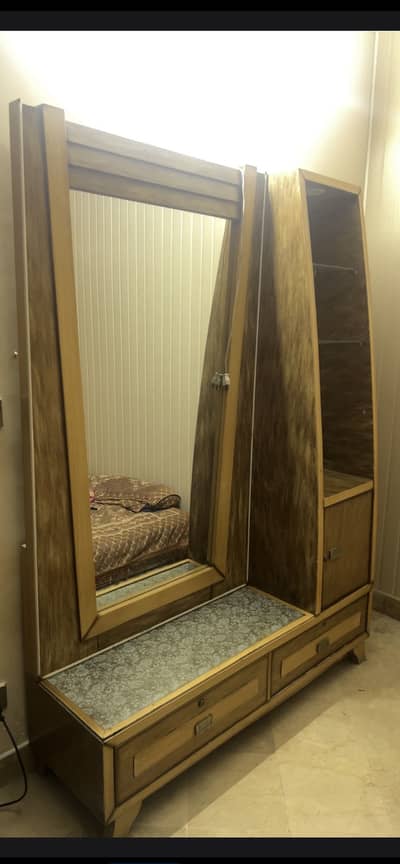 Solid Wood Dressing Table with Full Mirror & Glass Display